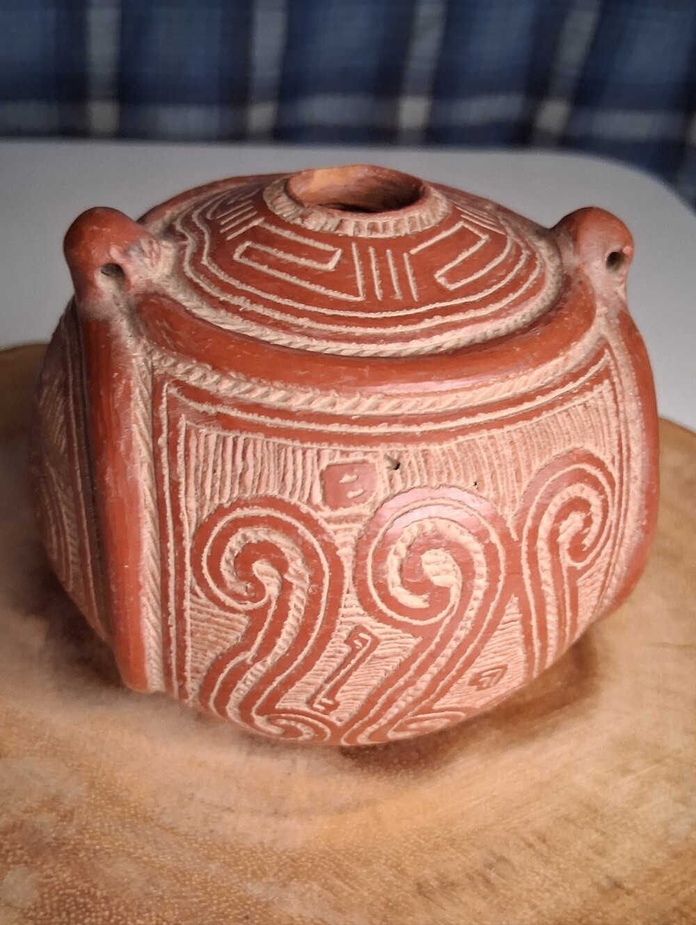 Handmade Amazon Brazil Marajoara Art Decorative Pot with Incised Swirl Pattern